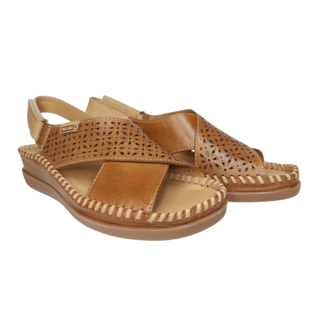 Pikolinos Sandaal Cadaques W8K-0848C1 Brandy Bruin - 8445442458972 Pikolinos Sandaal Cadaques W8K-0848C1 Brandy Bruin - 8445442458972